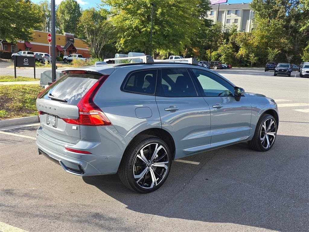 Used 2022 Volvo XC60 Recharge Plug-In Hybrid T8 R-Design SUV