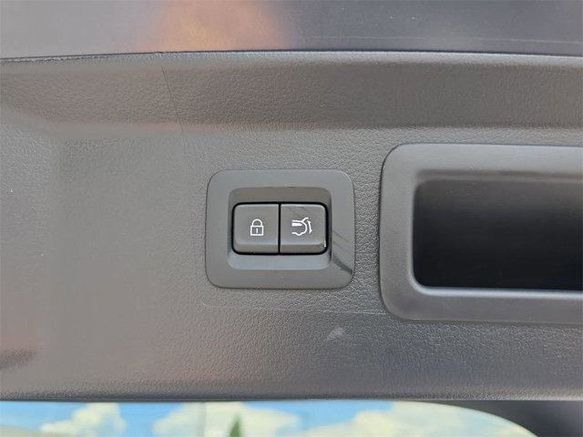 2025 Mazda CX-50 Premium Plus photo 4