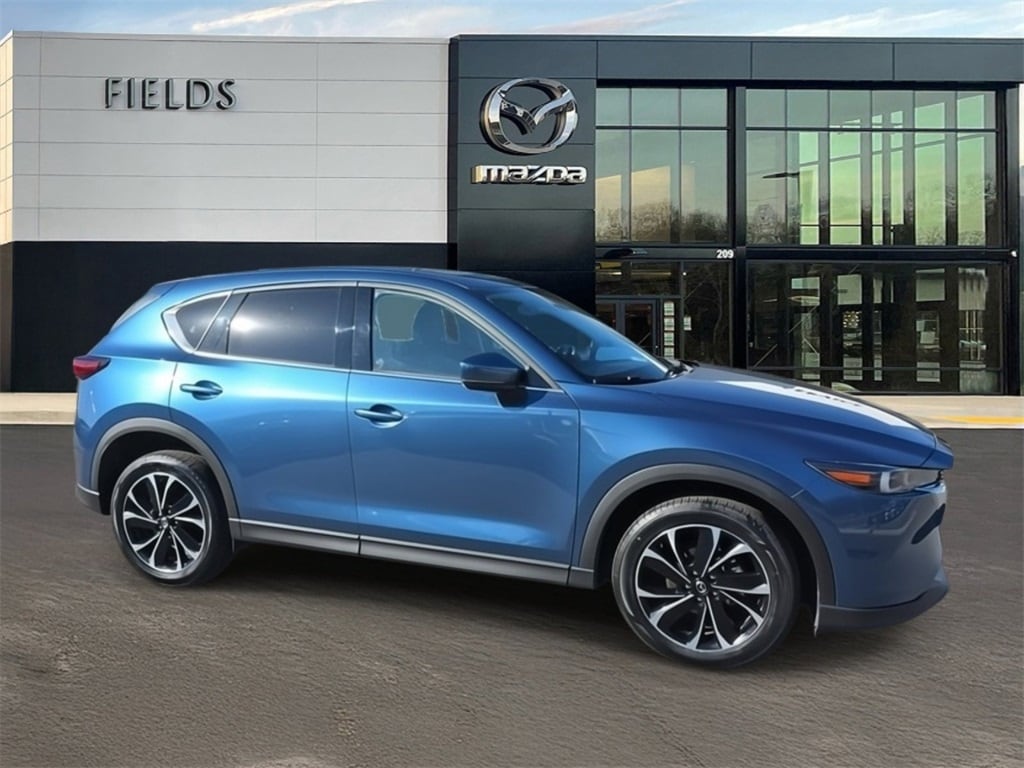 2023 Mazda CX-5 S Premium package's photo