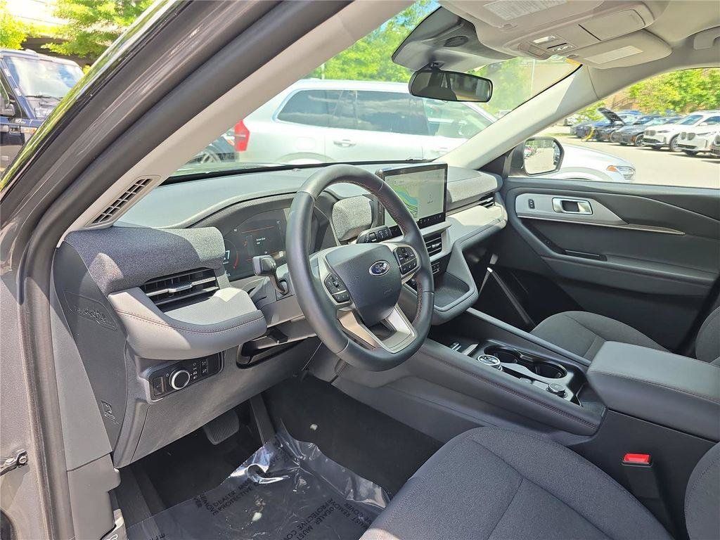 2025 Ford Explorer Active - Photo 22