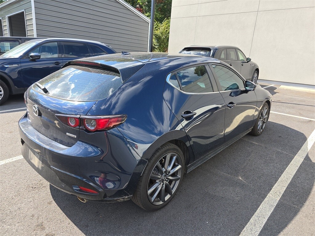 2019 Mazda Mazda3 Preferred Hatchback photo 2