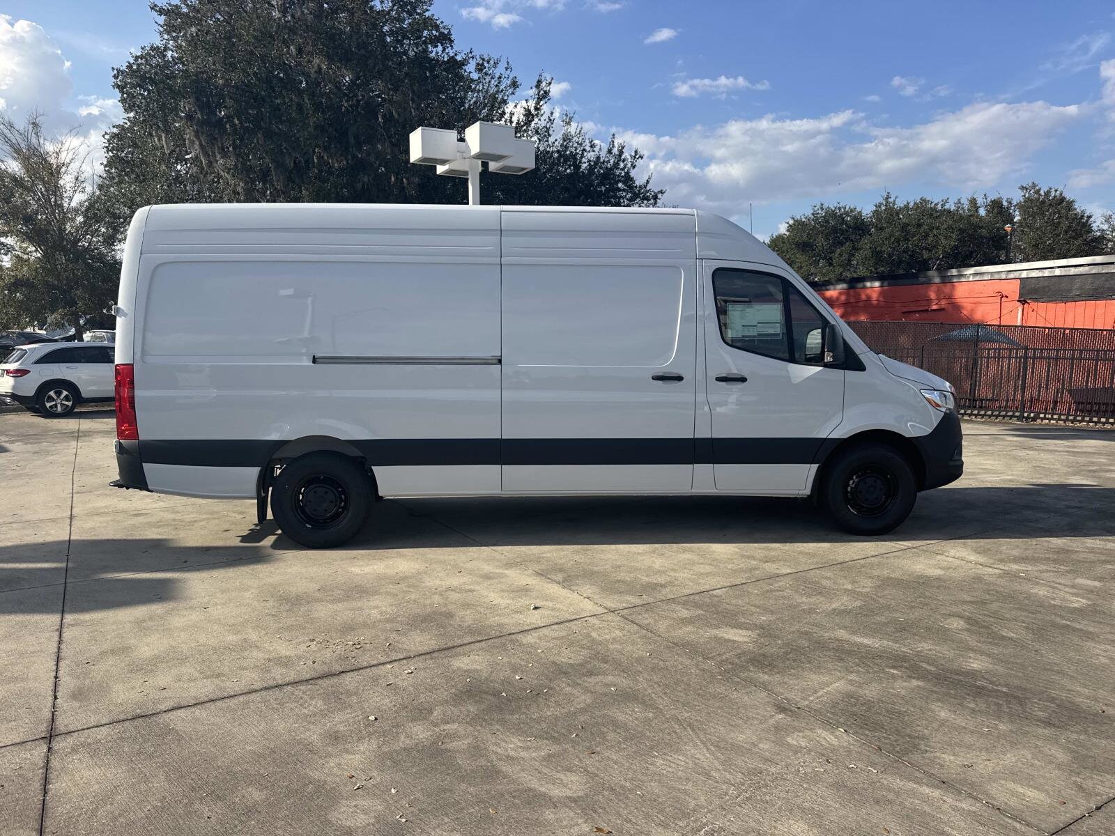 2026 Mercedes Benz Sprinter photo 2