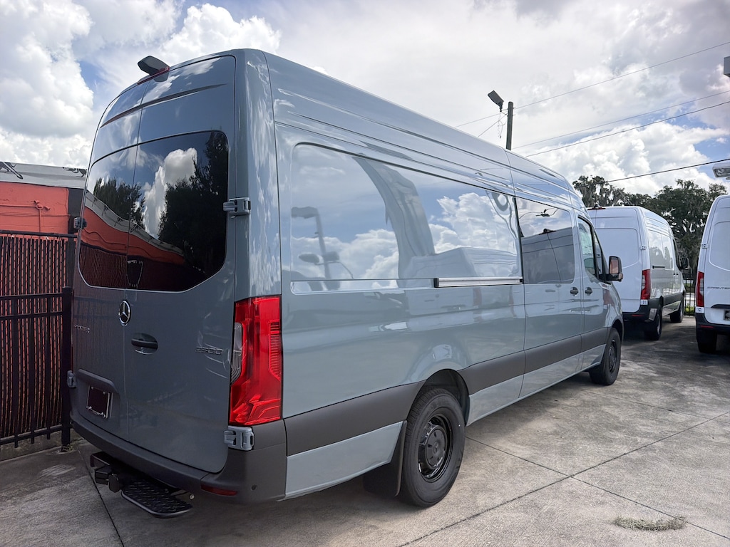 New 2026 Mercedes-Benz Sprinter 2500 High Roof 4-Cyl Diesel