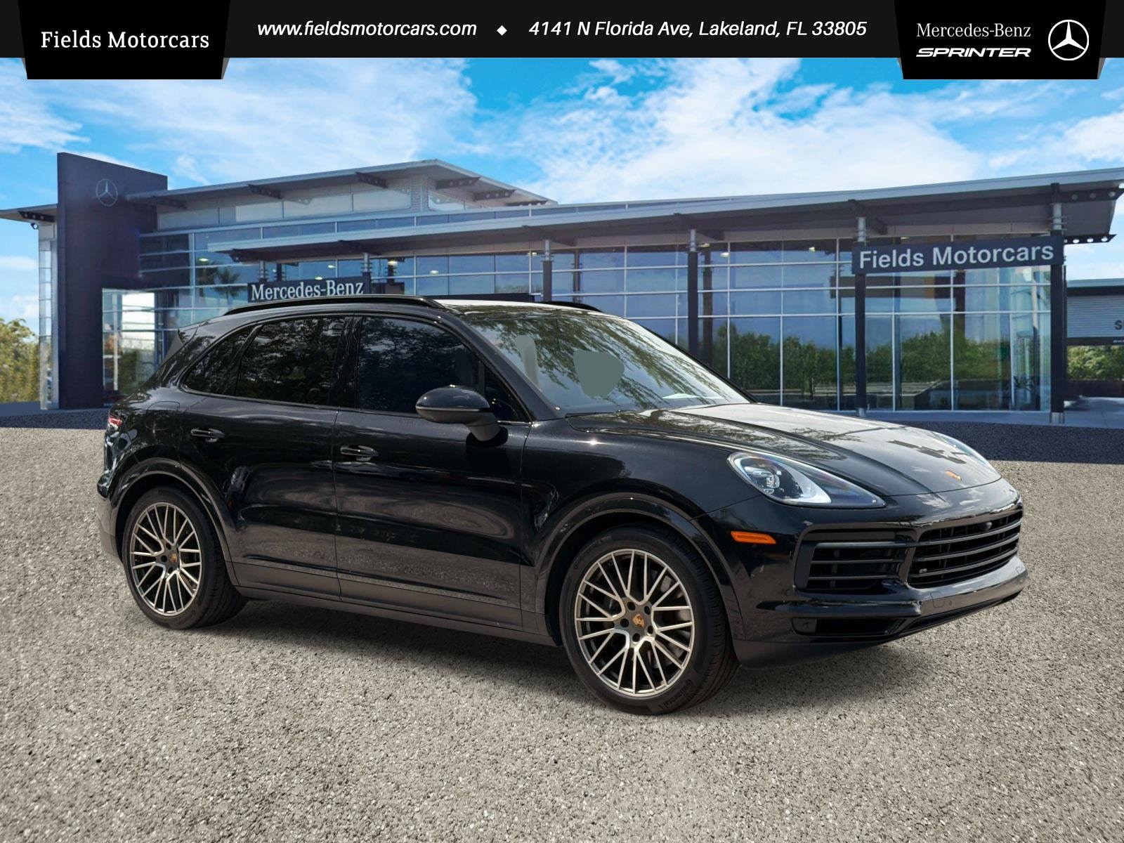 2023 Porsche Cayenne Platinum Edition's photo