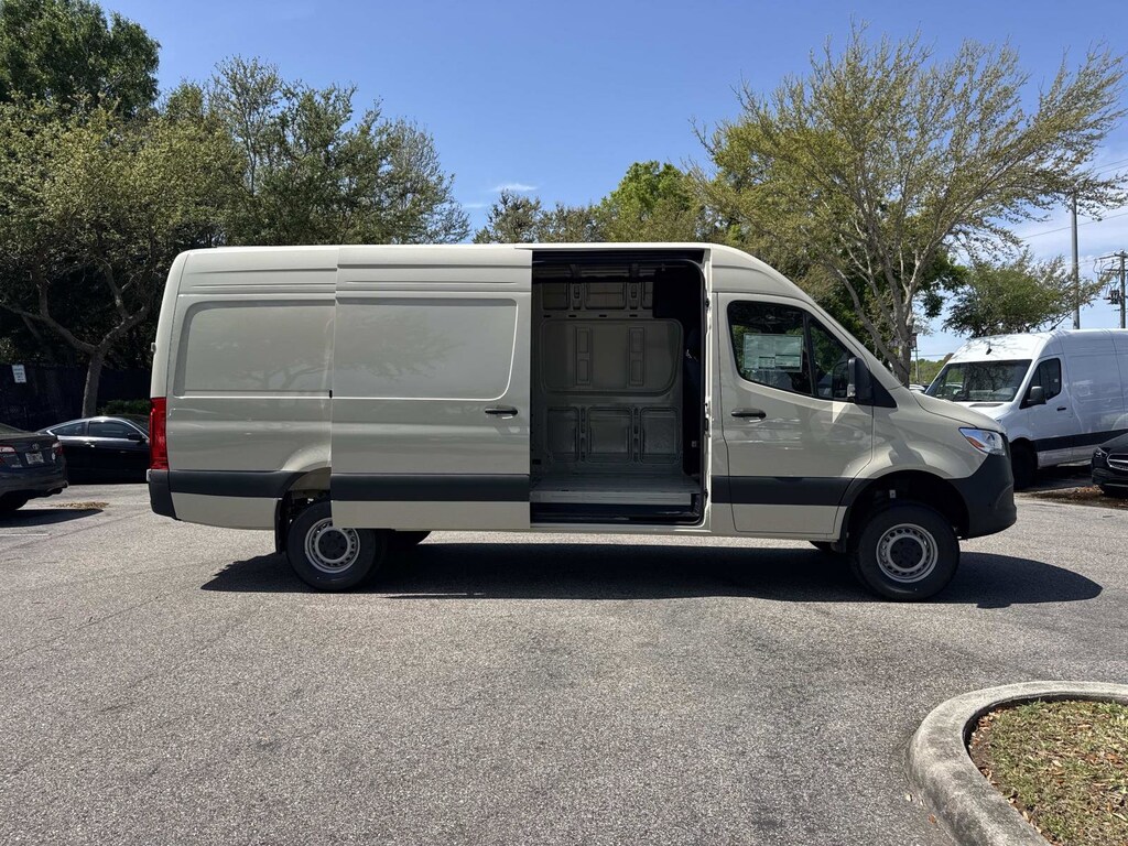 New 2026 Mercedes-Benz Sprinter Cargo Van High Roof 4-Cyl Diesel HO