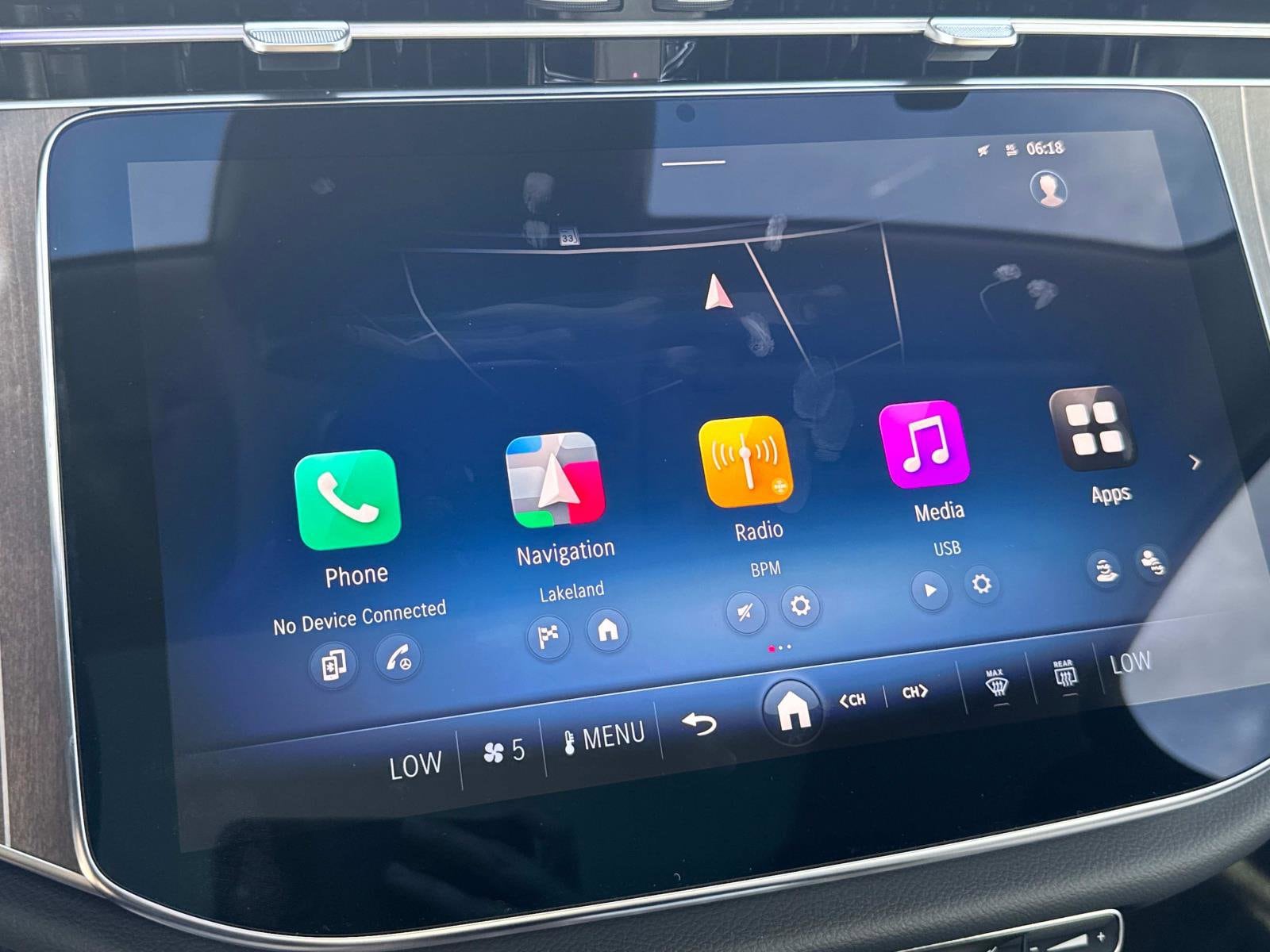 2025 Mercedes-Benz E-Class E350 - Photo 20