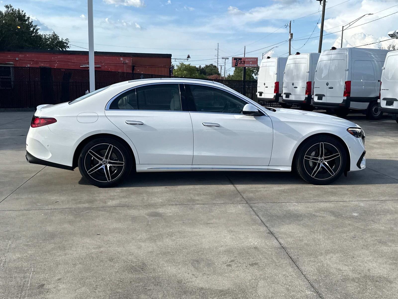2025 Mercedes Benz E 350 Sedan photo 2
