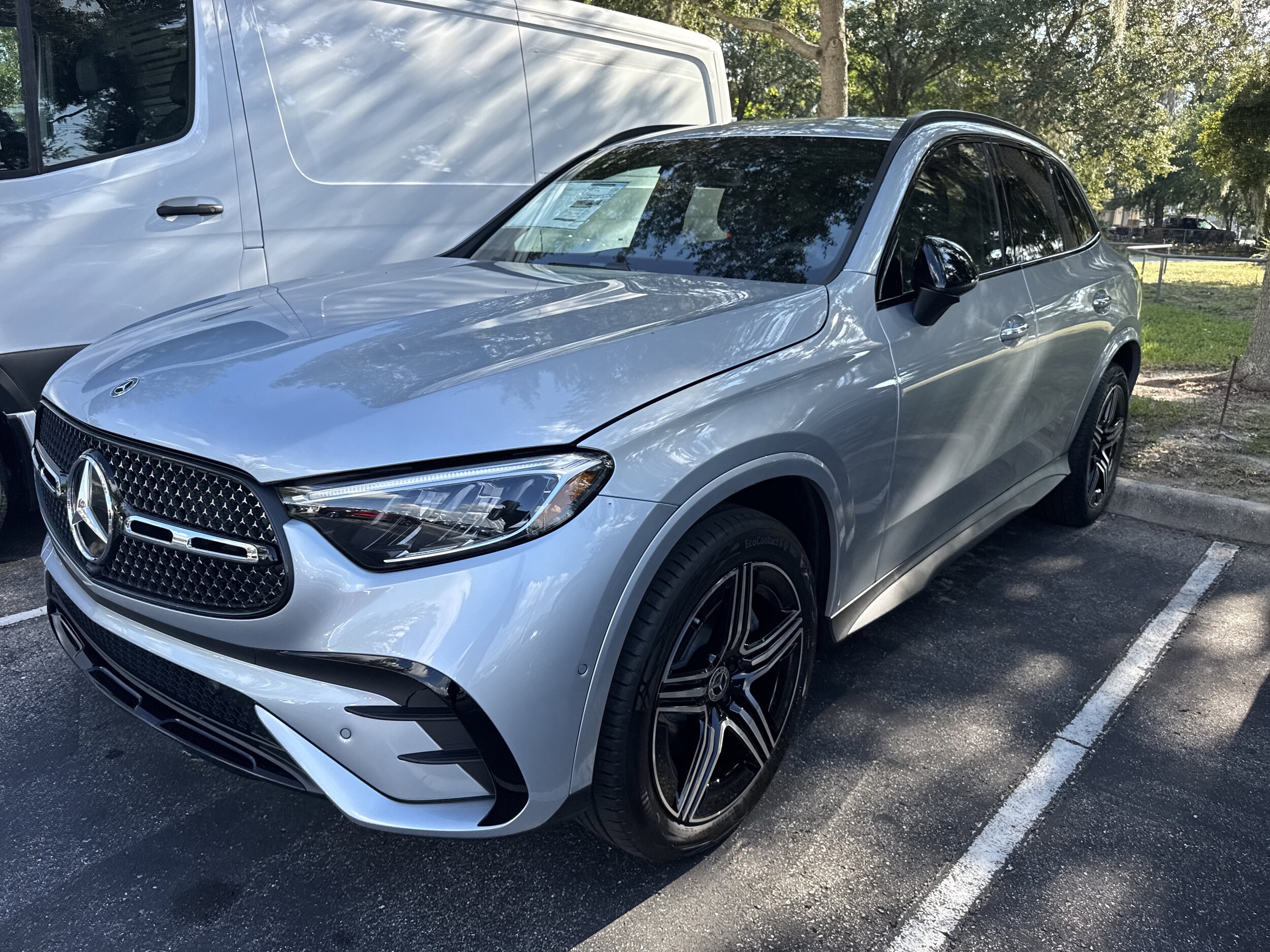 2026 Mercedes Benz GLC 300 photo 3