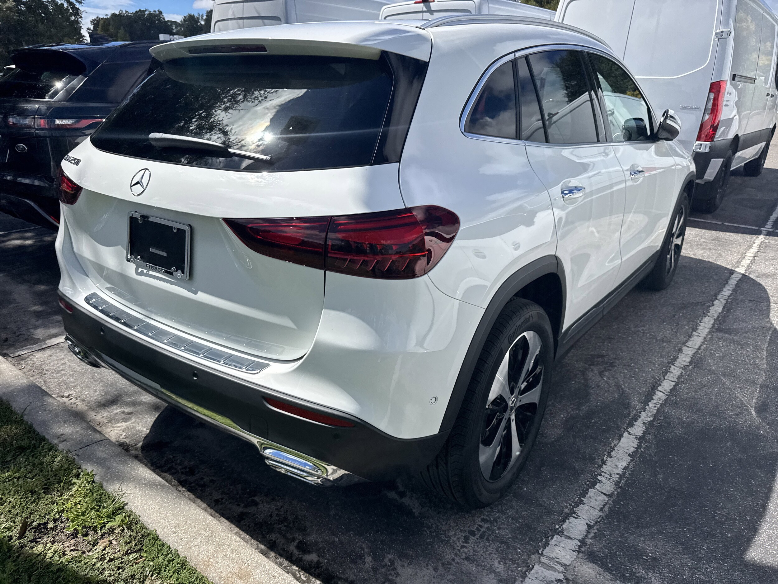 2025 Mercedes Benz GLA 250 photo 2