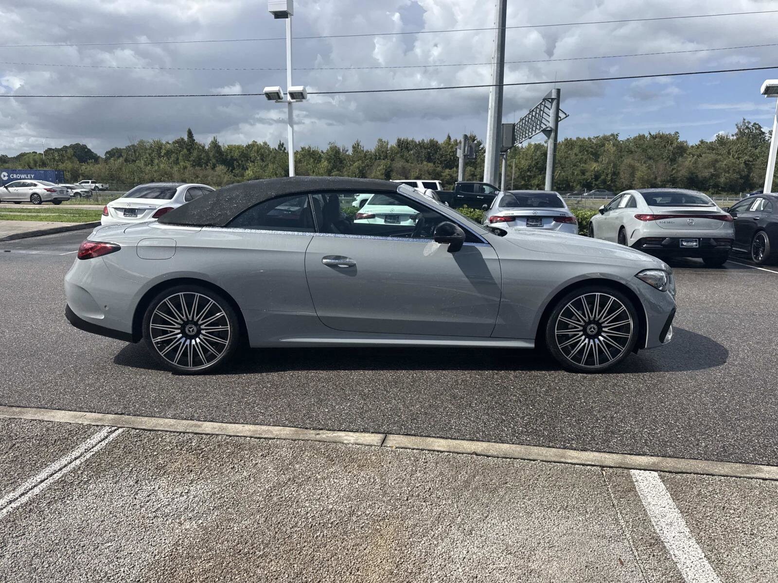 2024 Mercedes Benz CLE 300 4MATIC Cabriolet photo 2