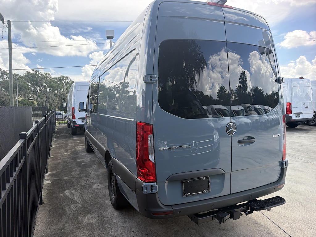 New 2026 Mercedes-Benz Sprinter 2500 High Roof 4-Cyl Diesel