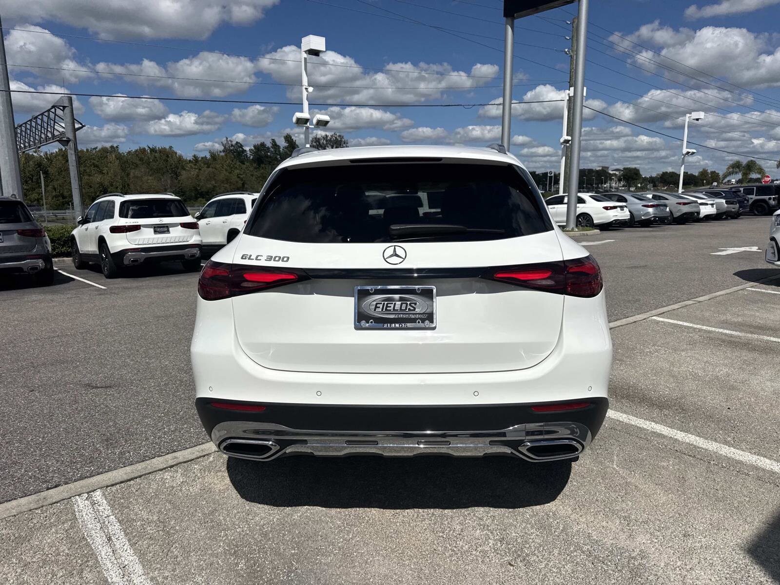 2026 Mercedes Benz GLC 300 photo 4