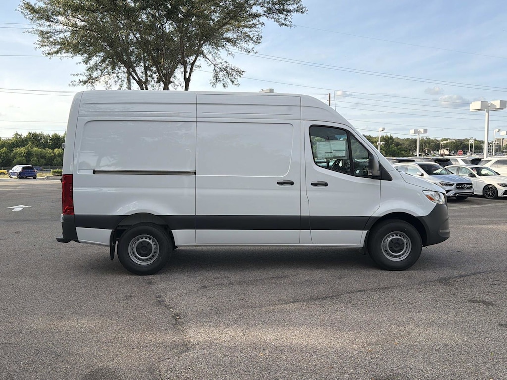 New 2026 Mercedes-Benz Sprinter 2500 Standard Roof 4-Cyl Diesel