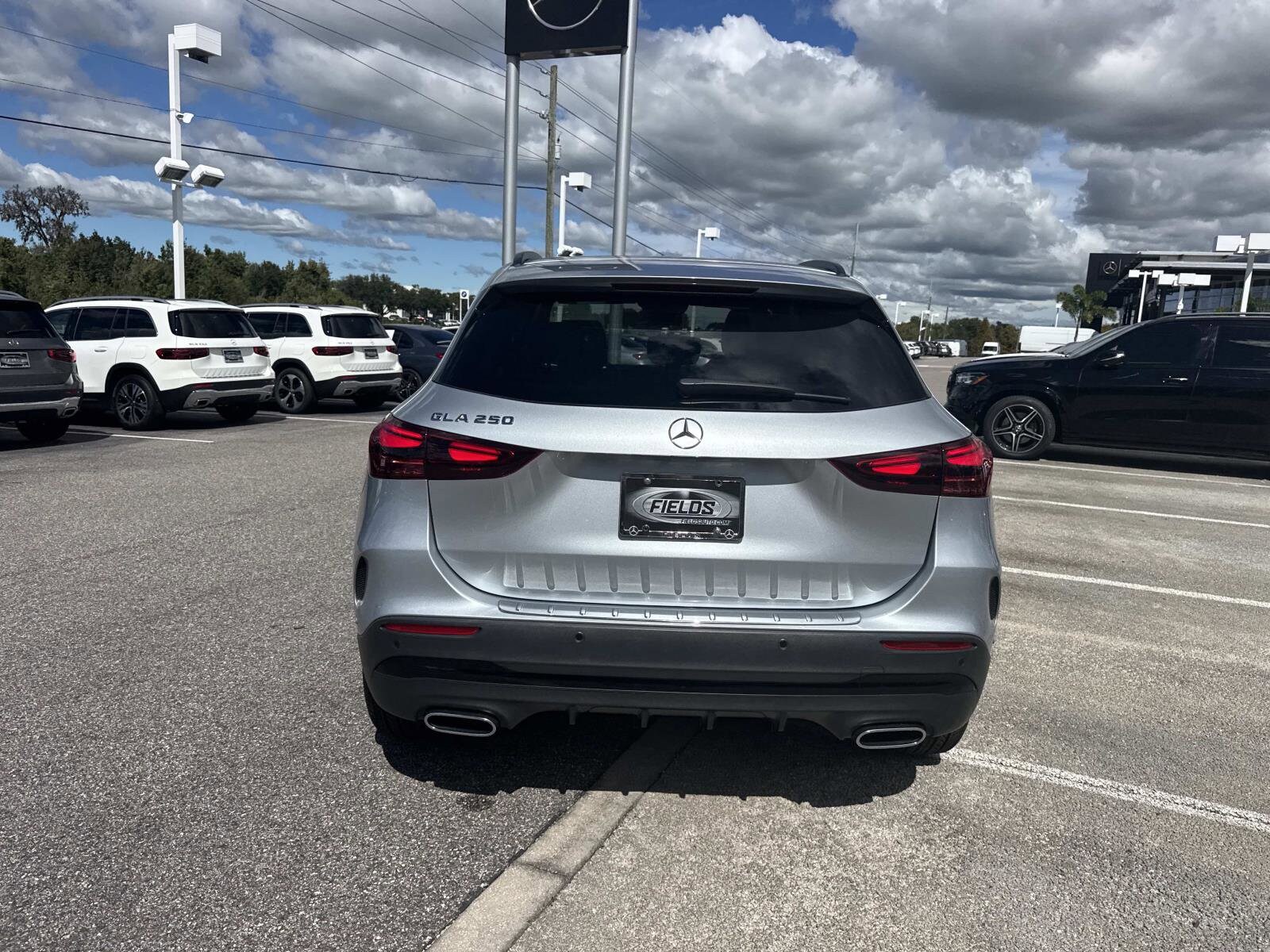 2025 Mercedes Benz GLA 250 photo 4