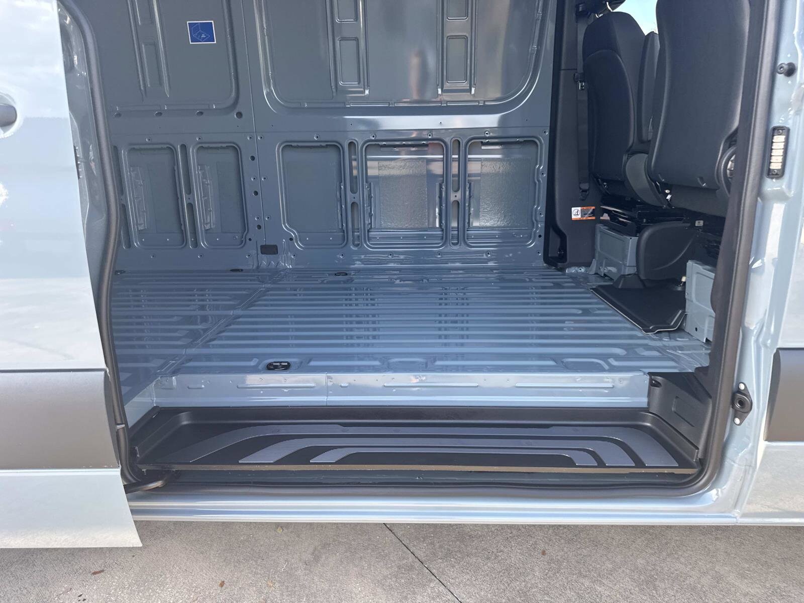 2026 Mercedes Benz Sprinter photo 3