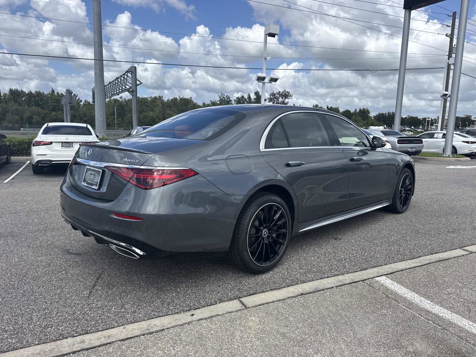 2026 Mercedes Benz S 500 4MATIC photo 3