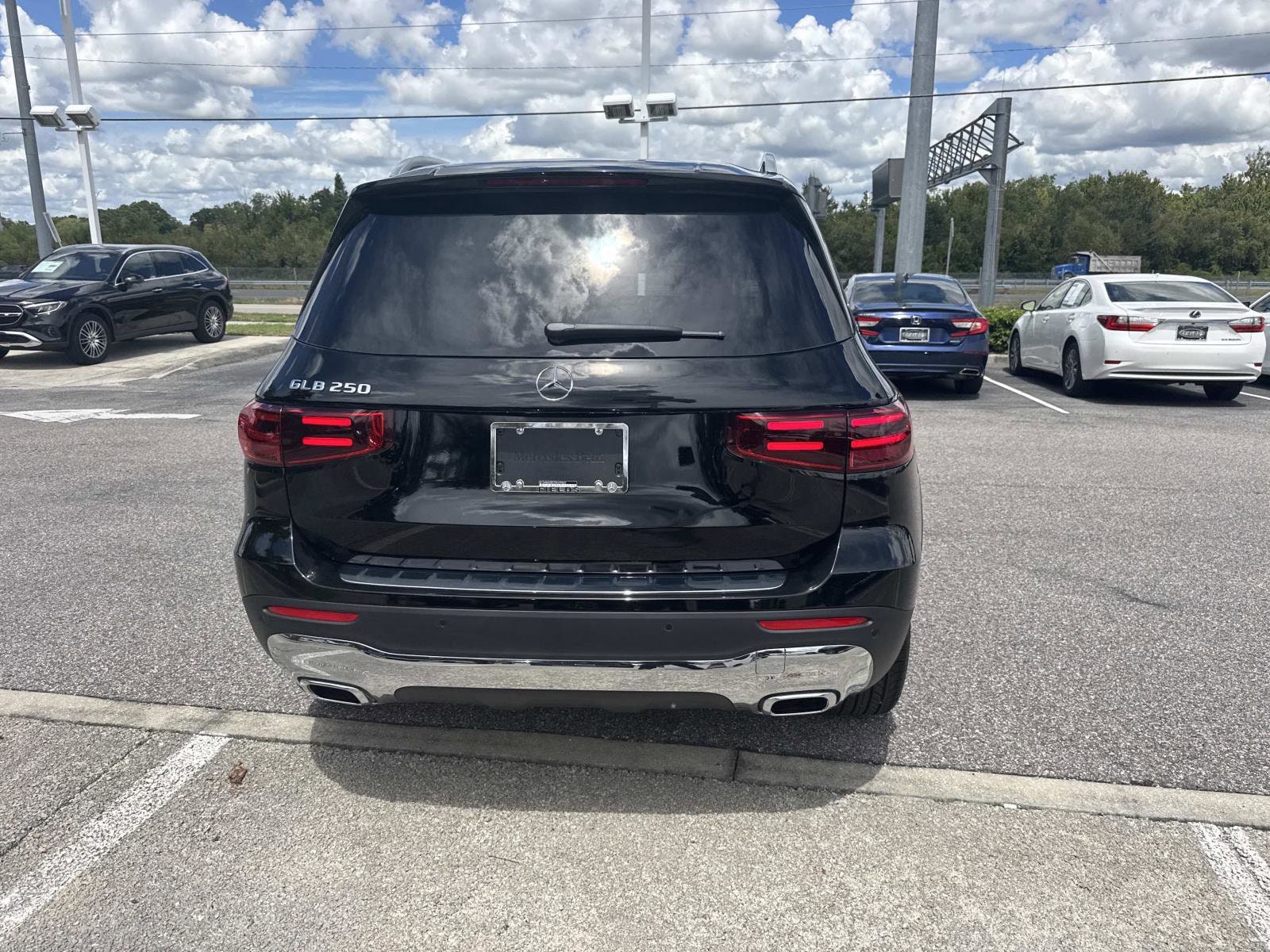 2026 Mercedes-Benz GLB GLB 250 - Photo 4