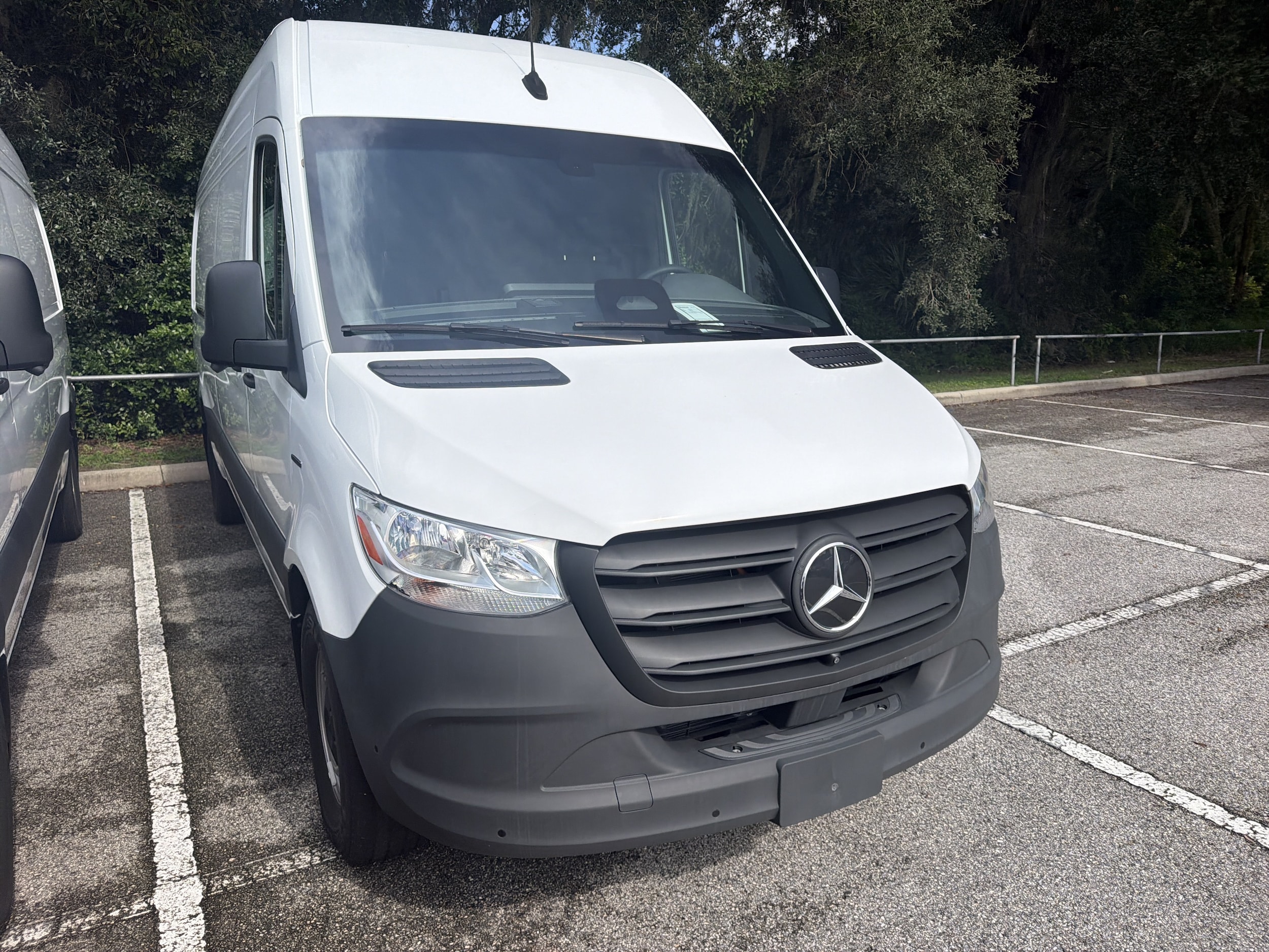 2025 Mercedes-Benz eSprinter Cargo Van