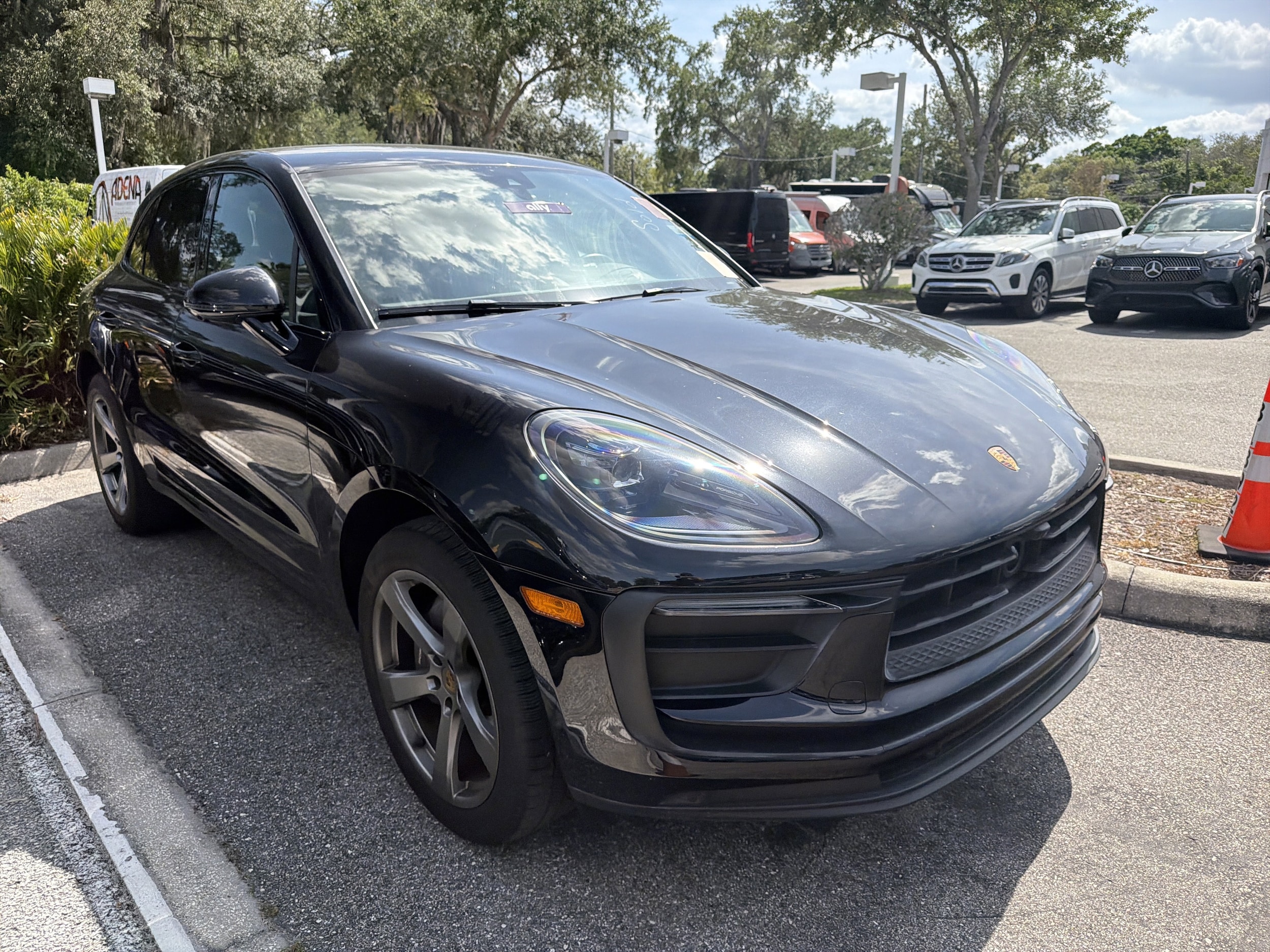 2023 Porsche Macan T