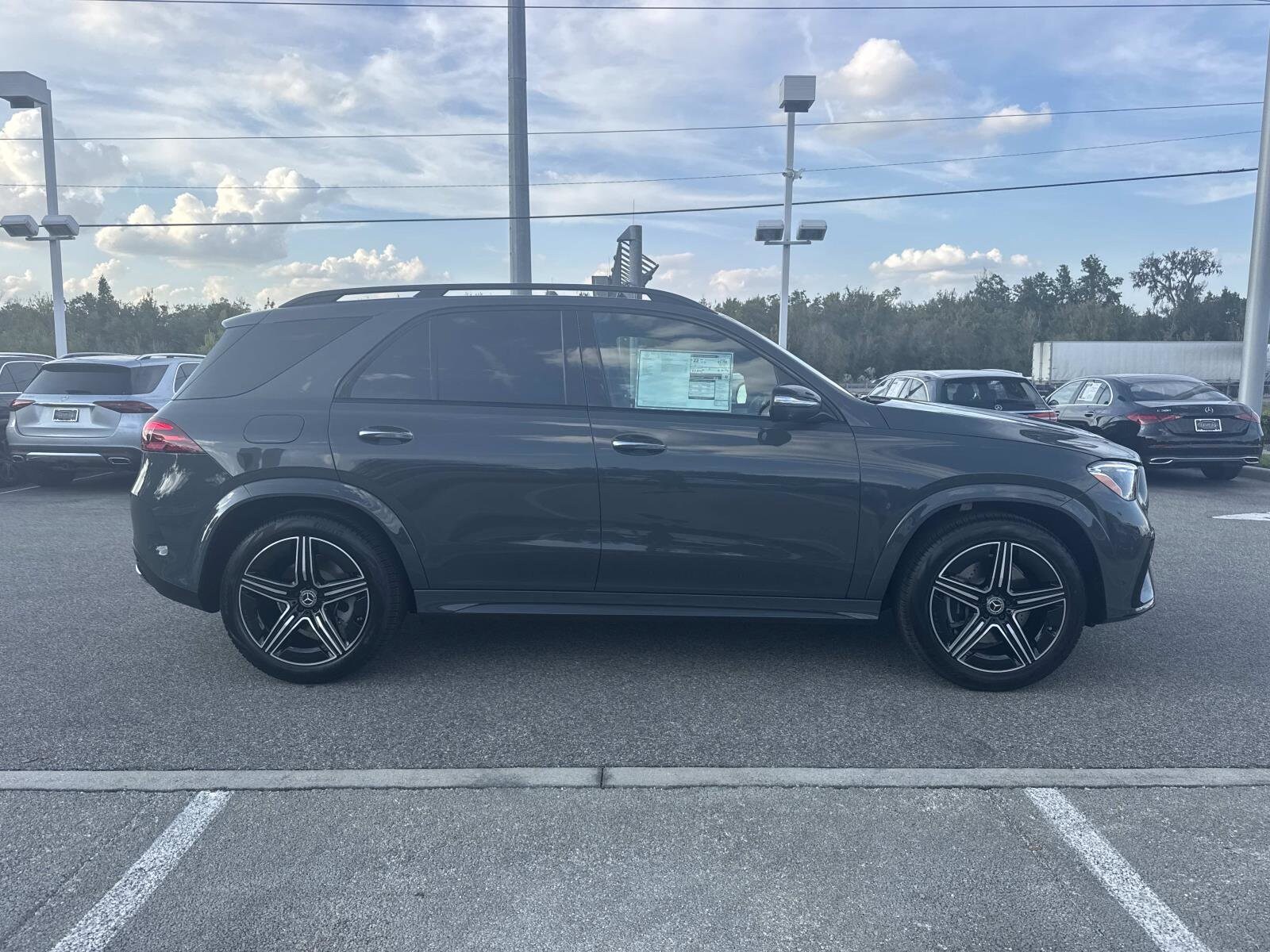 2026 Mercedes Benz GLE 350 4MATIC photo 2