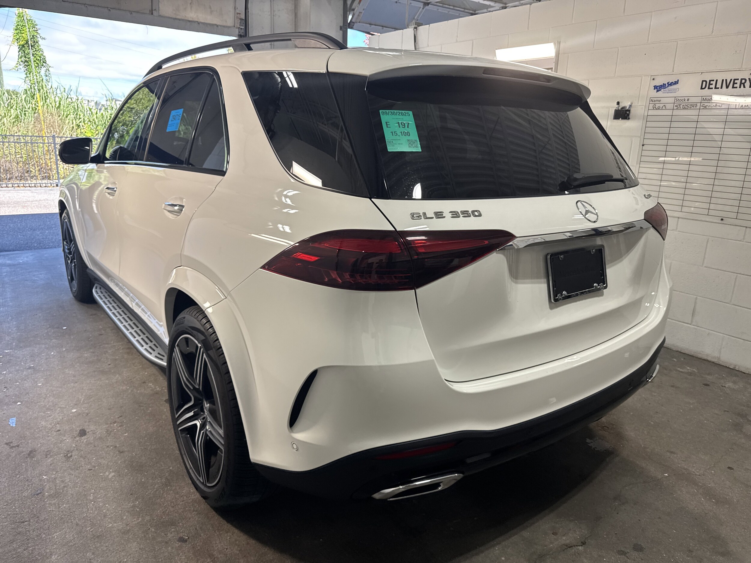 2024 Mercedes Benz GLE 350 4MATIC photo 2