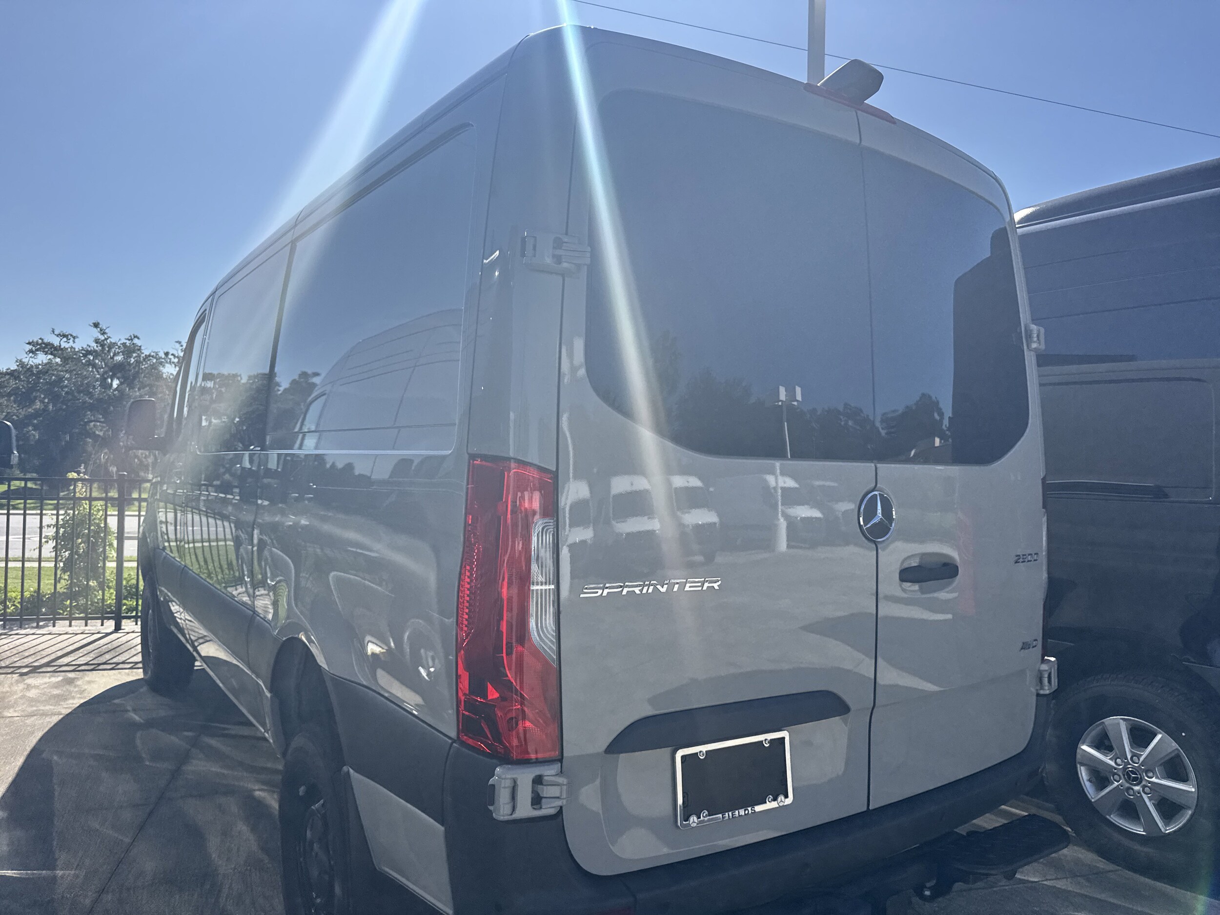 2025 Mercedes Benz Sprinter 2500 photo 3