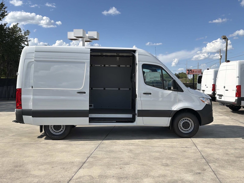 New 2026 Mercedes-Benz Sprinter 2500 Standard Roof 4-Cyl Diesel
