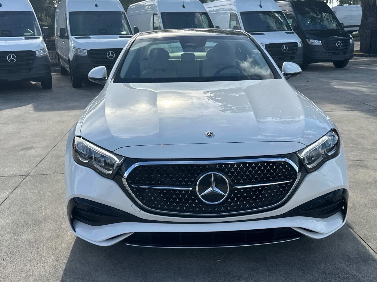 2025 Mercedes-Benz E-Class E350 - Photo 8