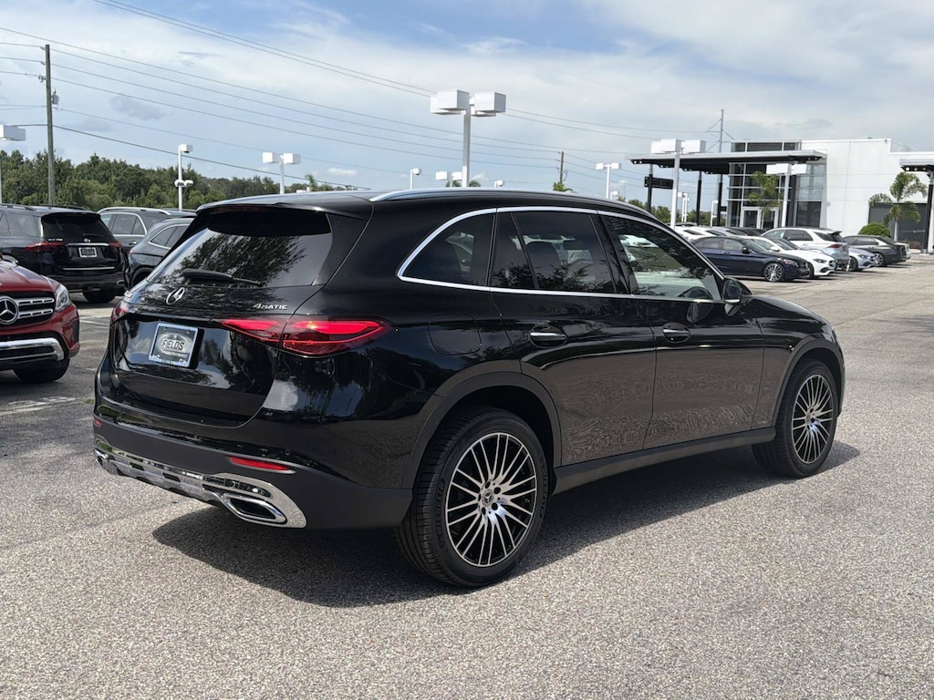 New 2026 Mercedes-Benz GLC 300 4MATIC SUV