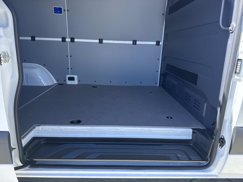 Used 2025 Mercedes-Benz Sprinter 2500 Standard Roof 4-Cyl Diesel HO 2500 Standard Roof I4 Diesel HO 144 RWD