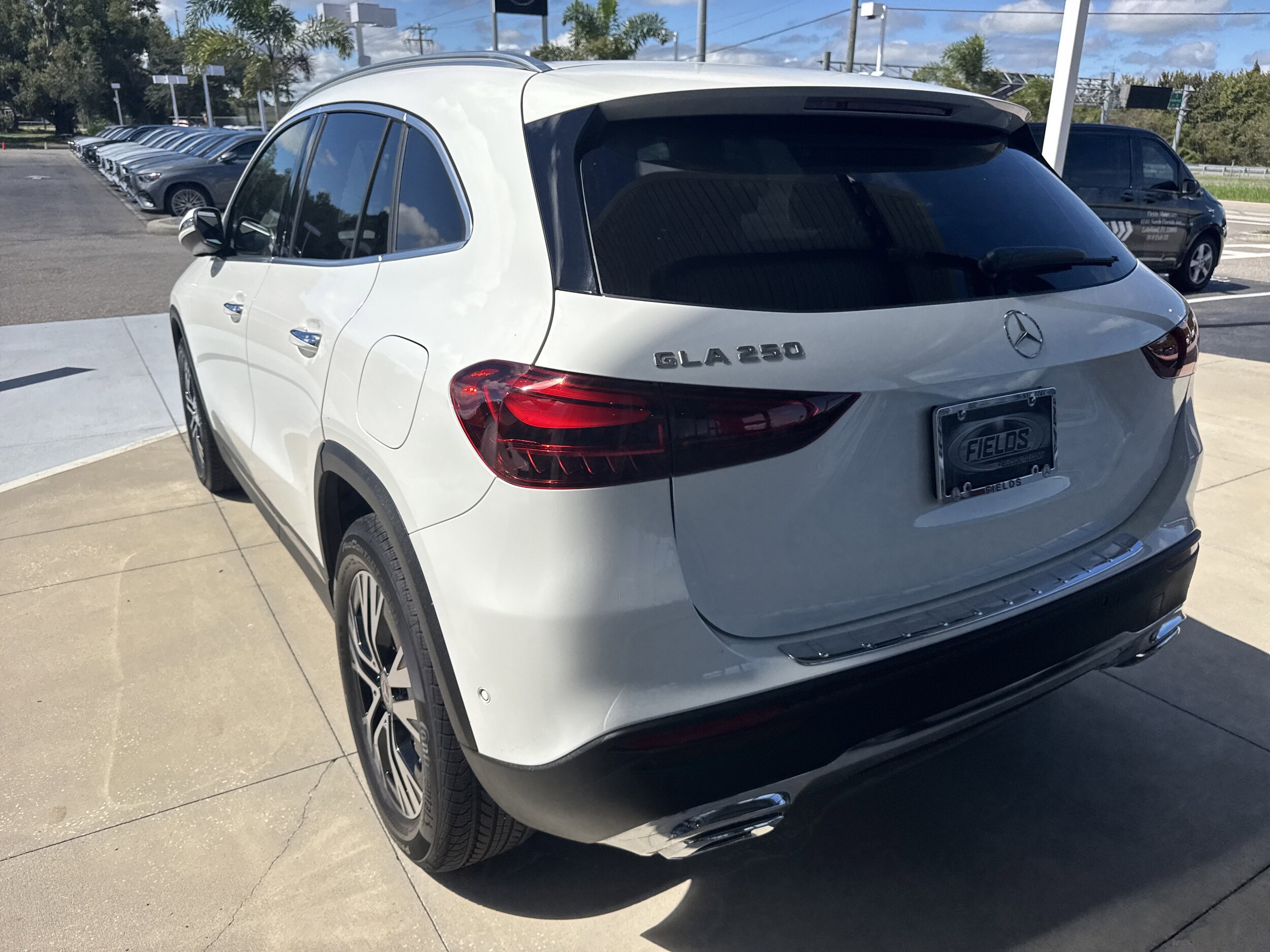 2025 Mercedes Benz GLA 250 photo 3