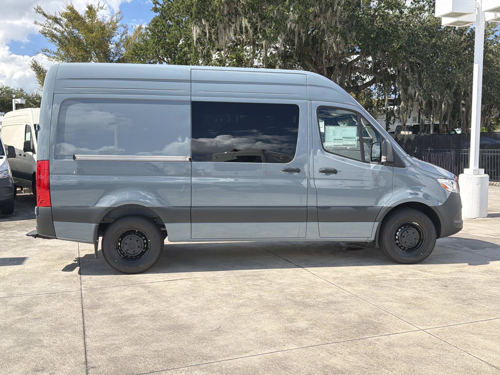 New 2026 Mercedes-Benz Sprinter 2500 Standard Roof 4-Cyl Diesel