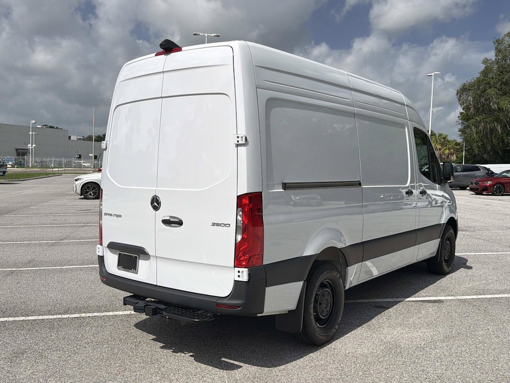 New 2026 Mercedes-Benz Sprinter 2500 Standard Roof 4-Cyl Diesel