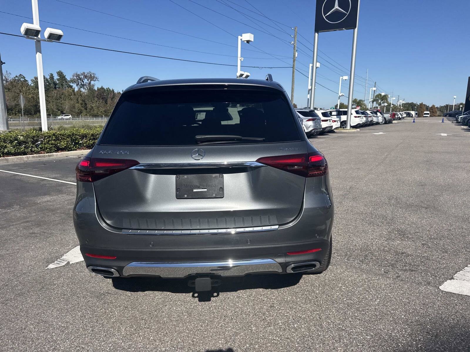 2026 Mercedes Benz GLE 350 4MATIC photo 3