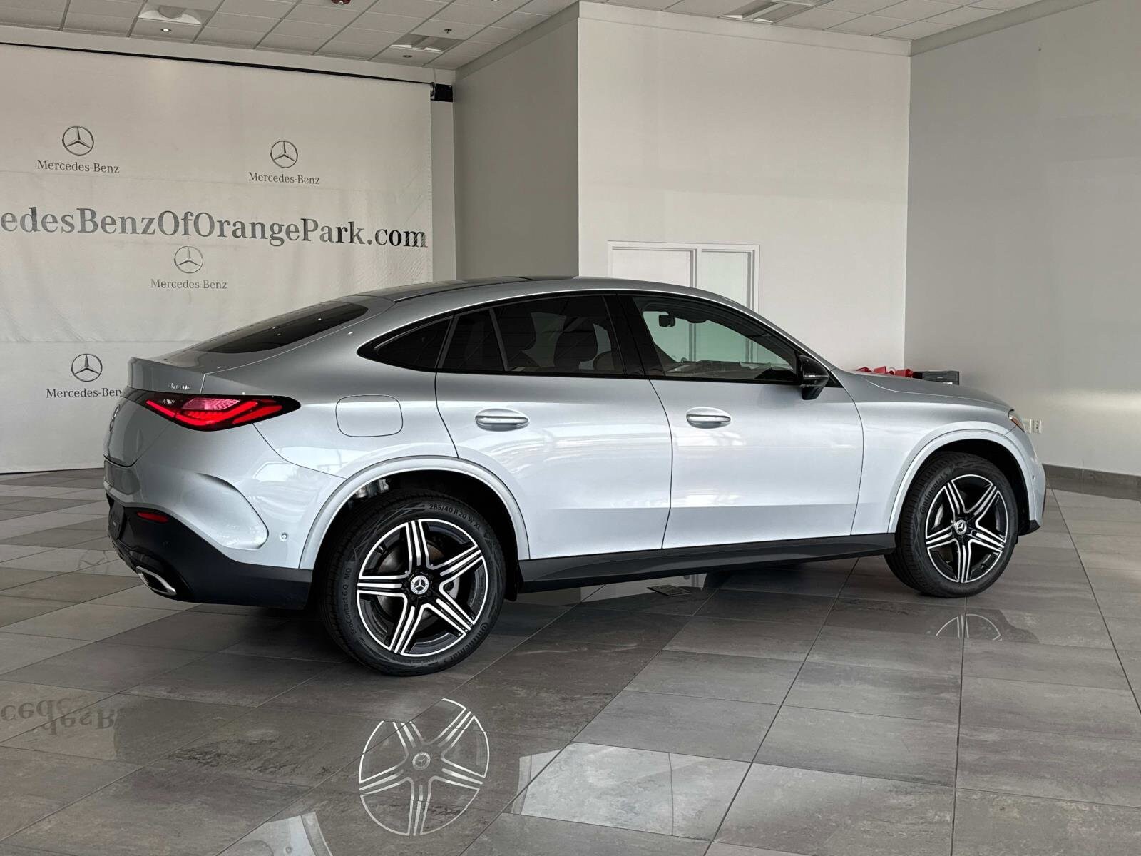 2024 Mercedes Benz GLC 300 Coupe photo 4