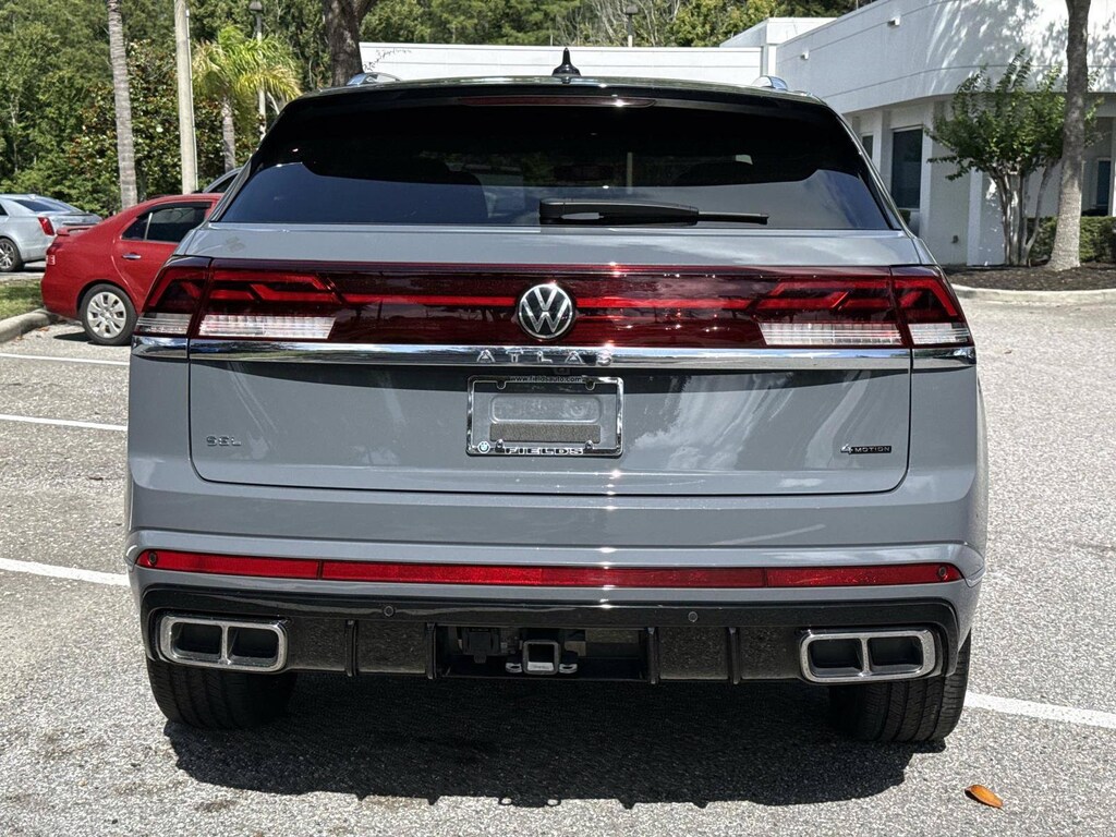 Used 2025 Volkswagen Atlas Cross Sport 2.0T SEL Premium R-Line 2.0T SEL Premium R-Line 4MOTION