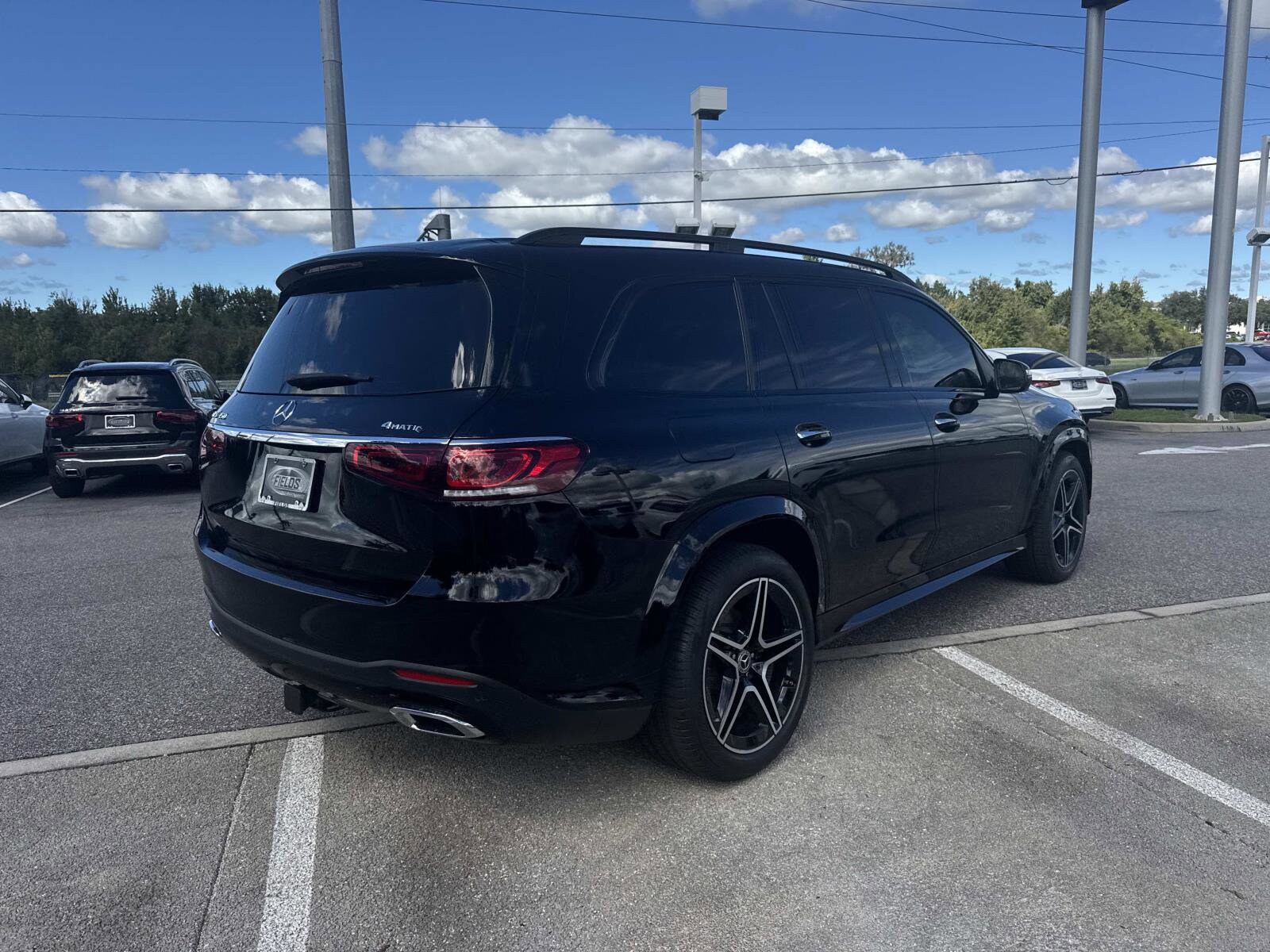 2022 Mercedes Benz GLS 450 4MATIC photo 3