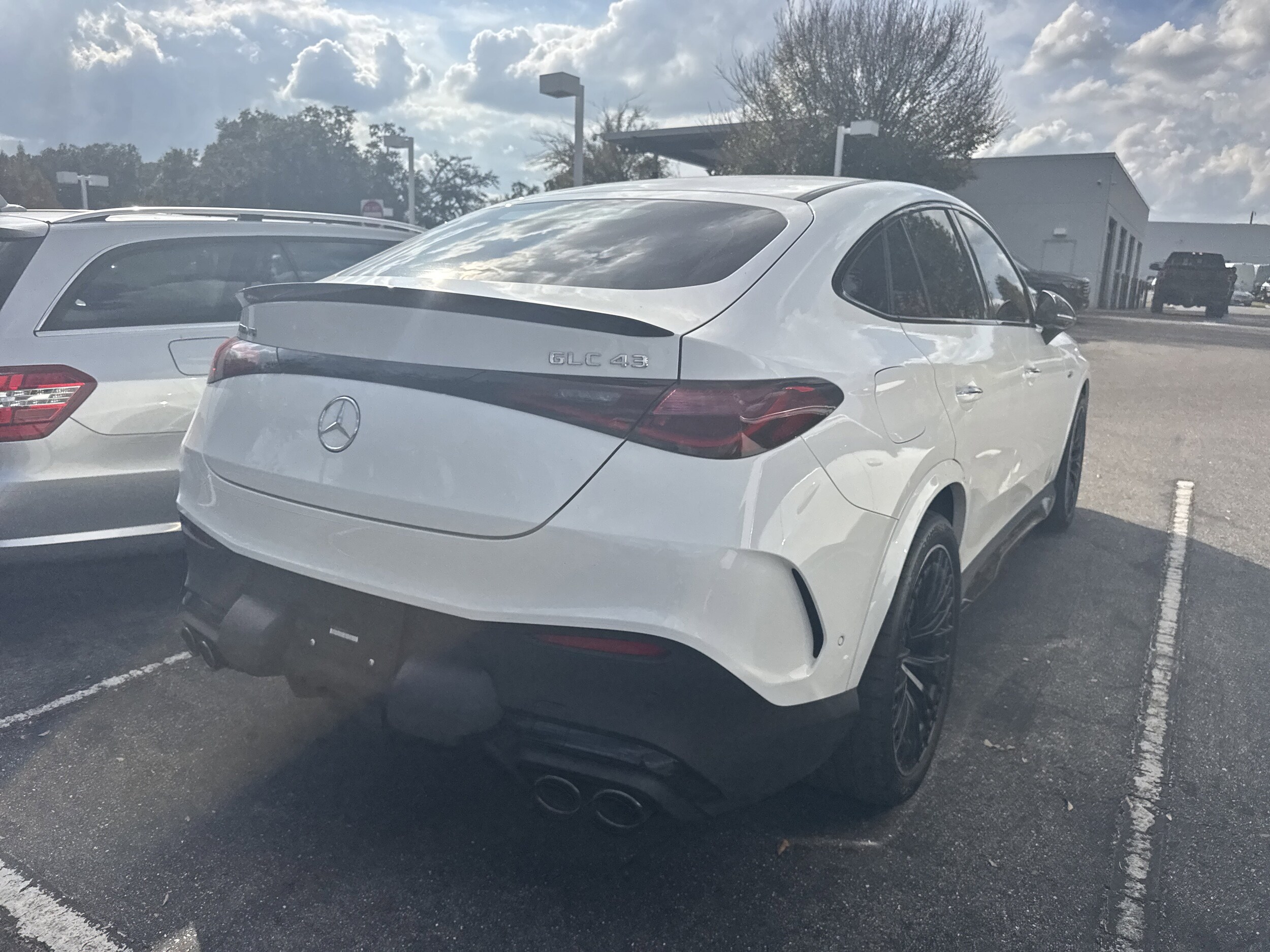 2025 Mercedes Benz GLC AMG 43 photo 2