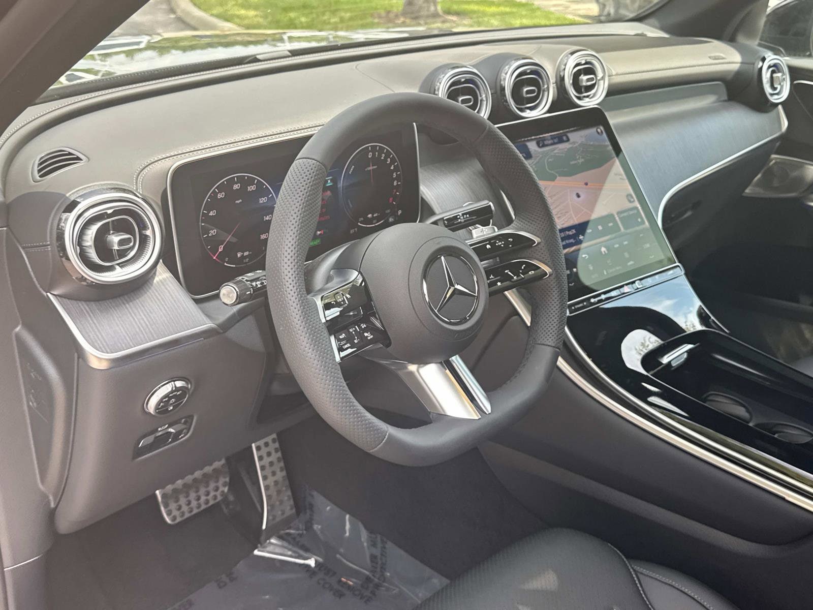 2025 Mercedes-Benz GLC Base - Photo 31