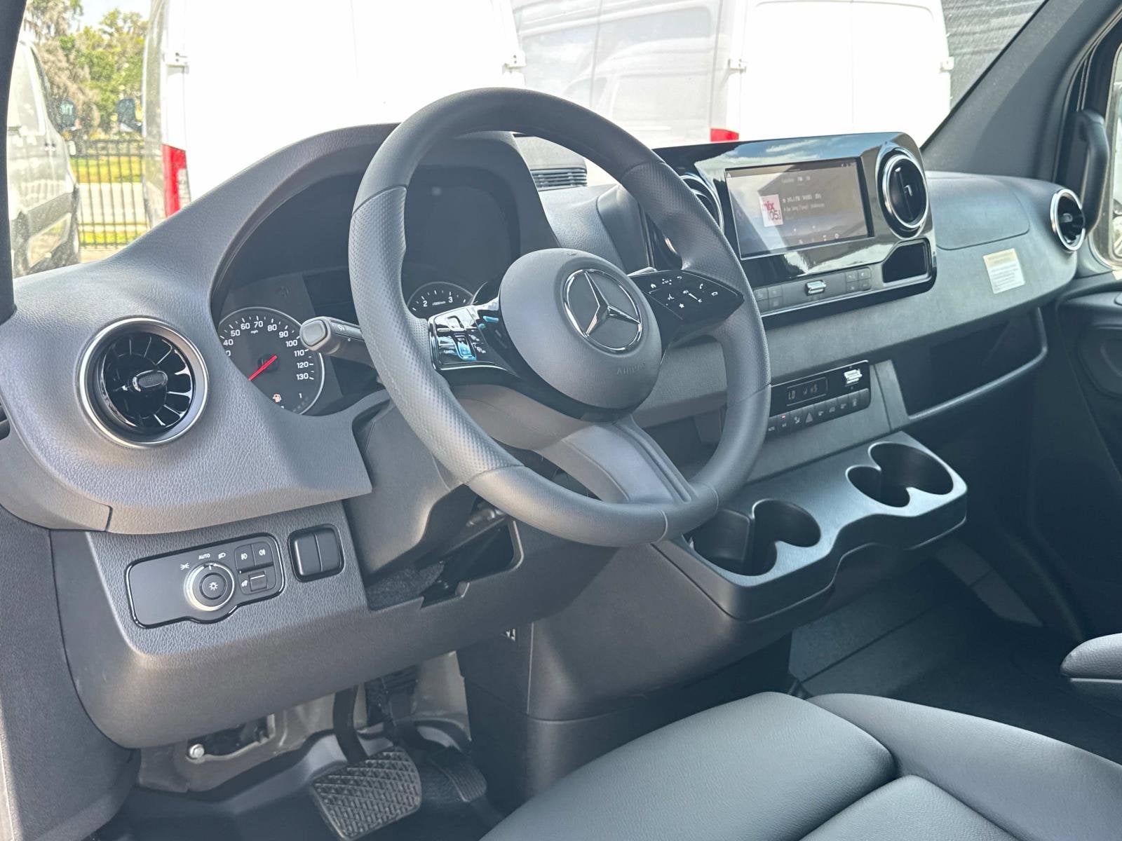 2025 Mercedes-Benz Sprinter Passenger Van Base - Photo 33