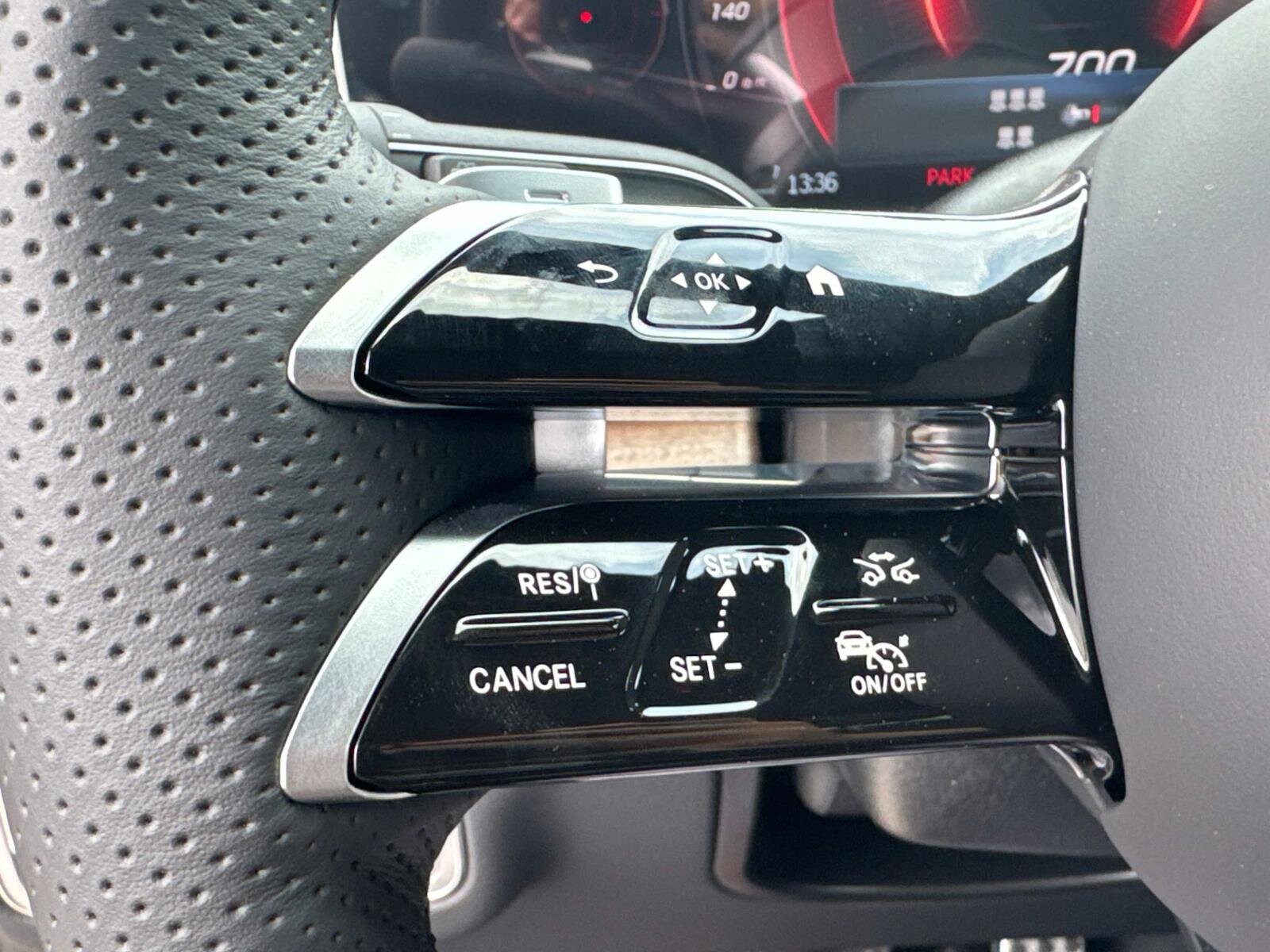 2025 Mercedes-Benz GLS Base - Photo 30