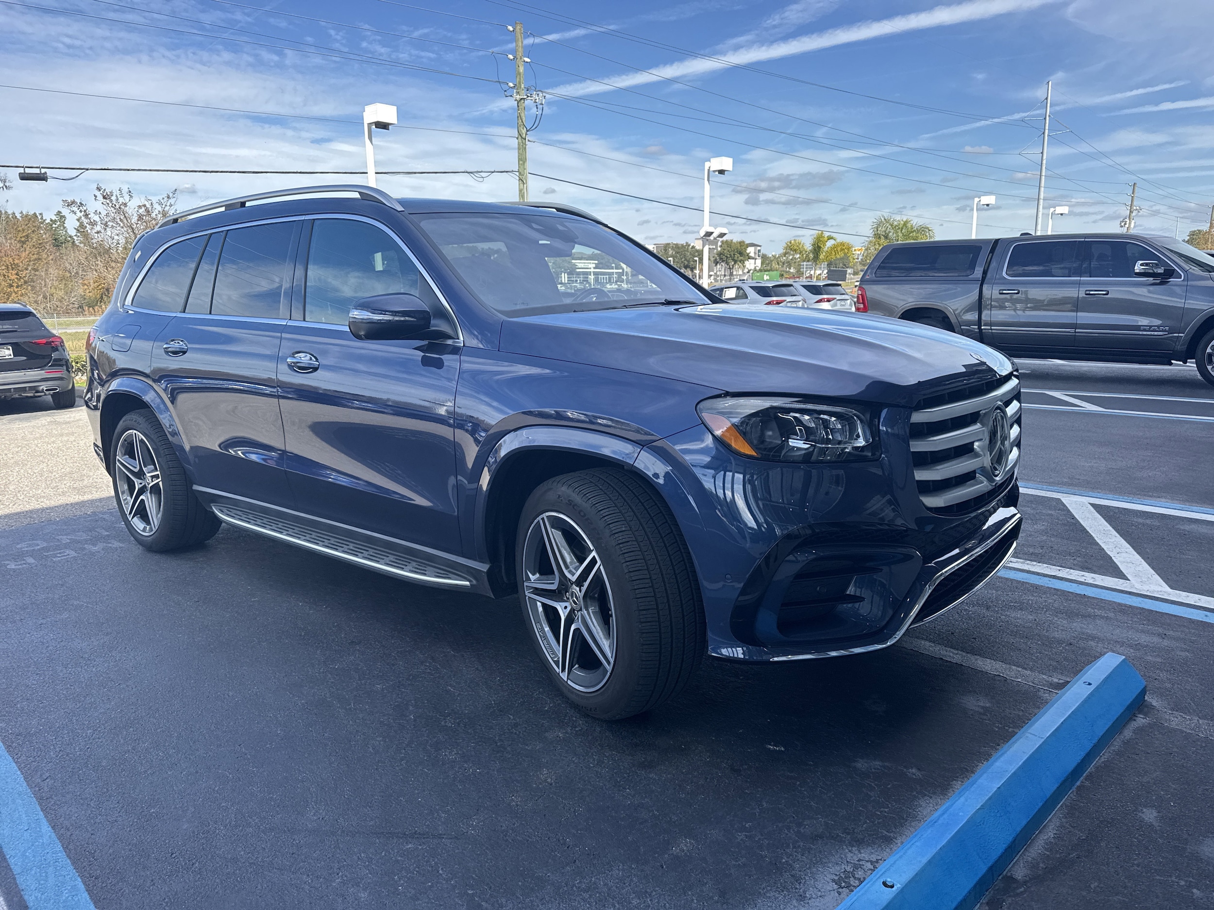2024 Mercedes-Benz GLS Base