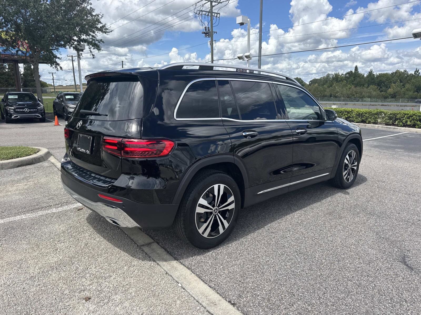 2026 Mercedes-Benz GLB GLB 250 - Photo 3