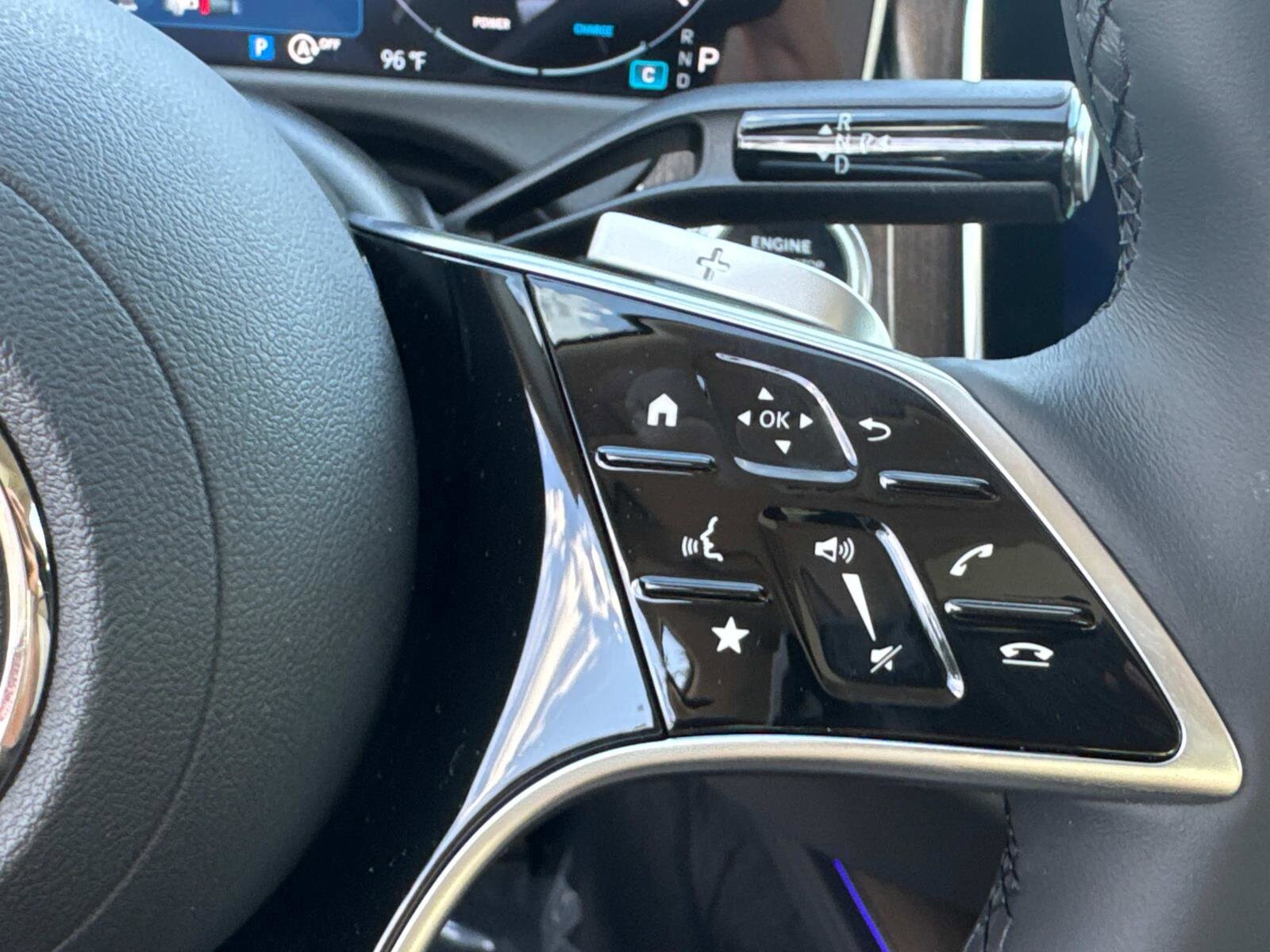 2025 Mercedes-Benz E-Class E350 - Photo 26