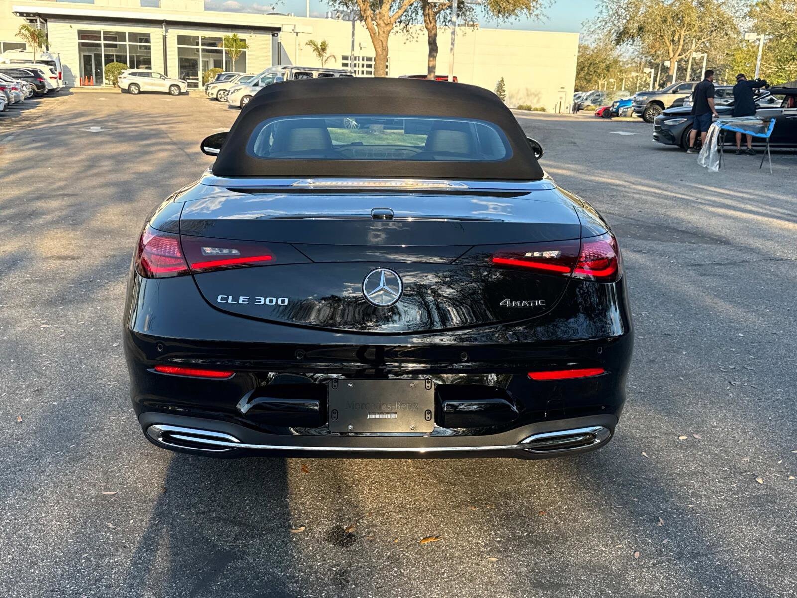 2025 Mercedes Benz CLE 300 4MATIC Cabriolet photo 4