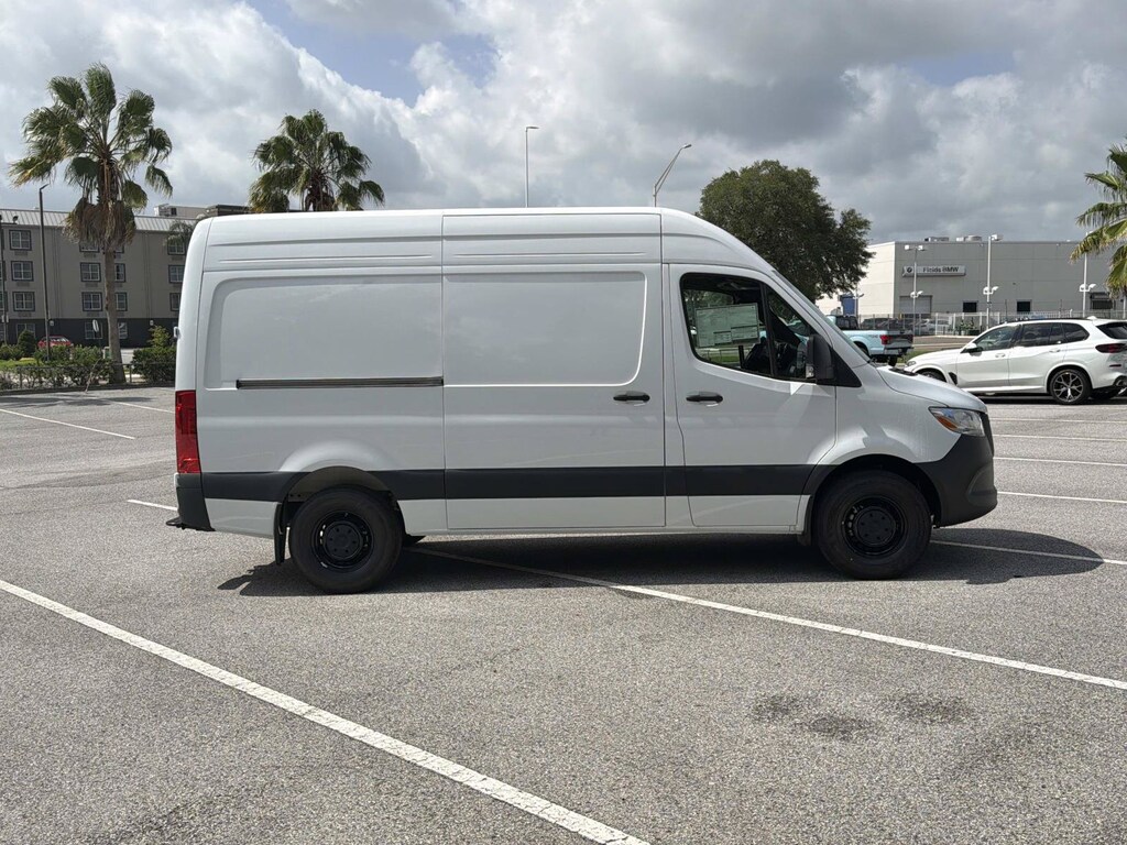 New 2026 Mercedes-Benz Sprinter 2500 Standard Roof 4-Cyl Diesel