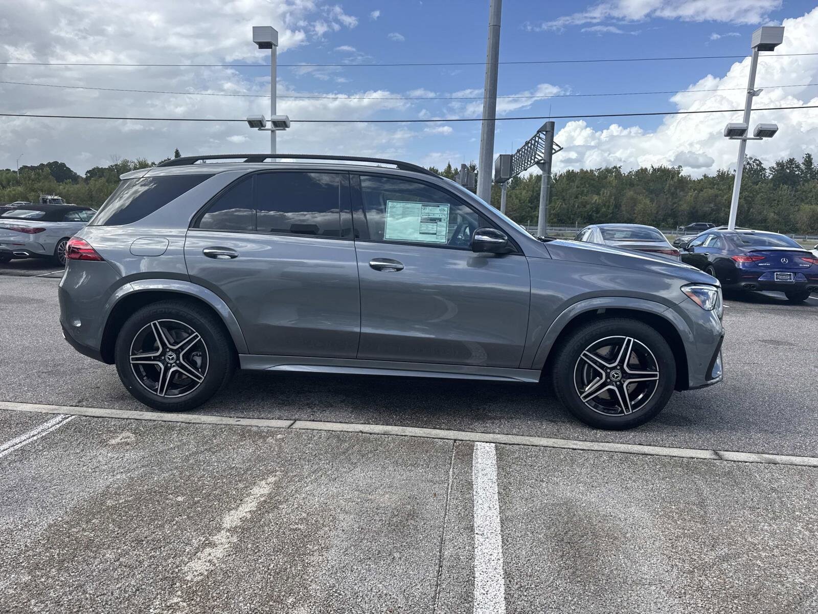 2026 Mercedes Benz GLE 450 4MATIC photo 2
