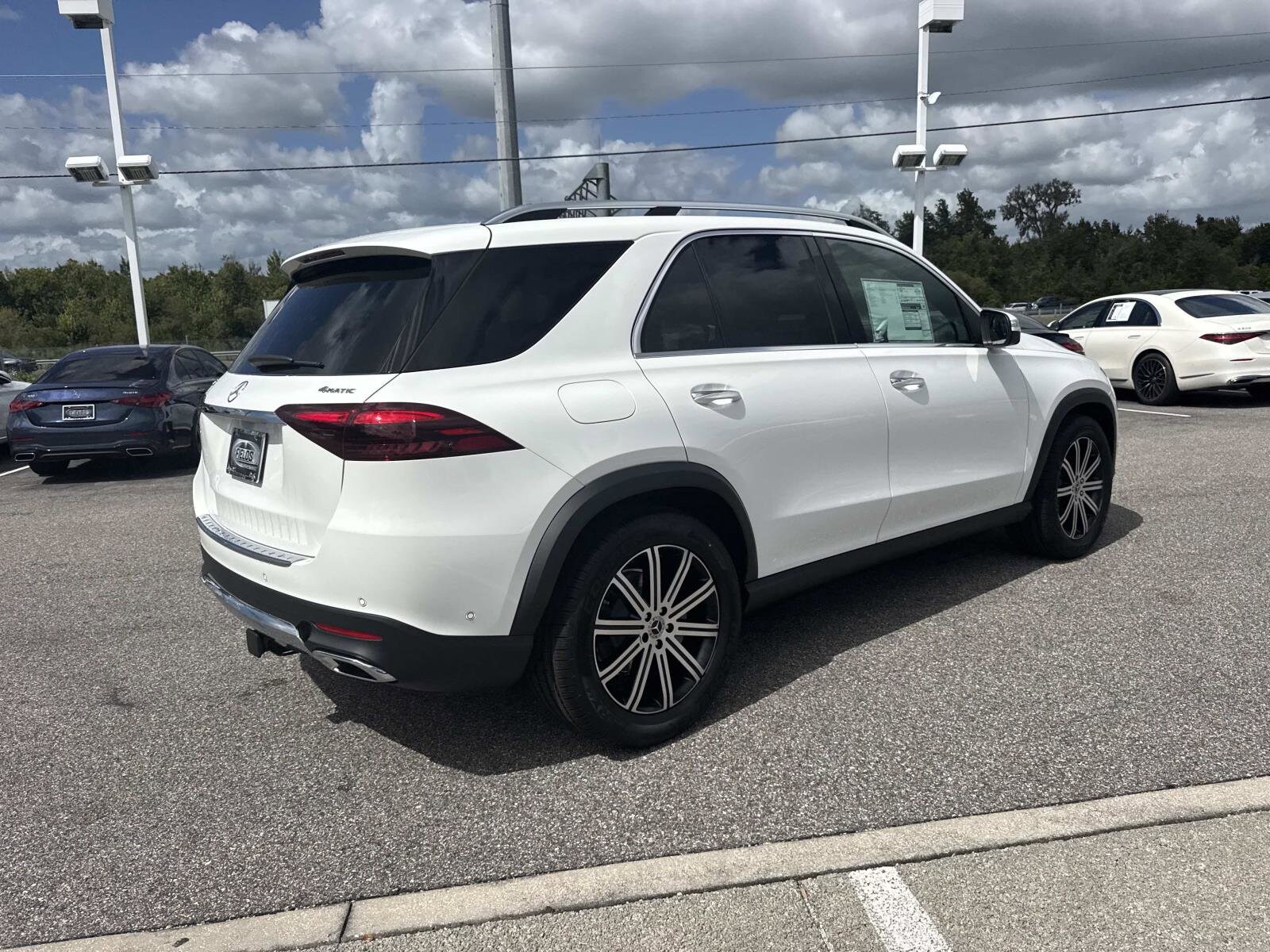 2026 Mercedes Benz GLE 350 4MATIC photo 2