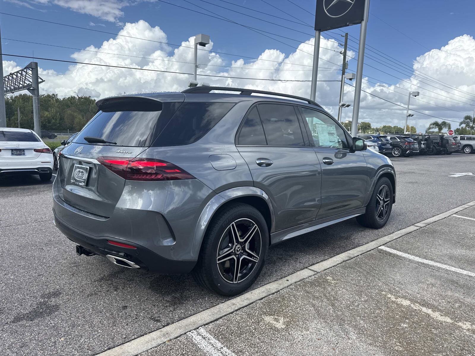 2026 Mercedes Benz GLE 450 4MATIC photo 3