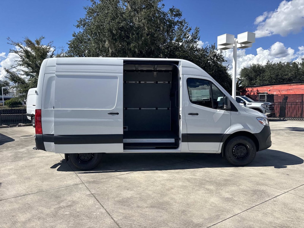 Used 2025 Mercedes-Benz Sprinter 2500 Standard Roof 4-Cyl Diesel HO 2500 Standard Roof I4 Diesel HO 144 RWD